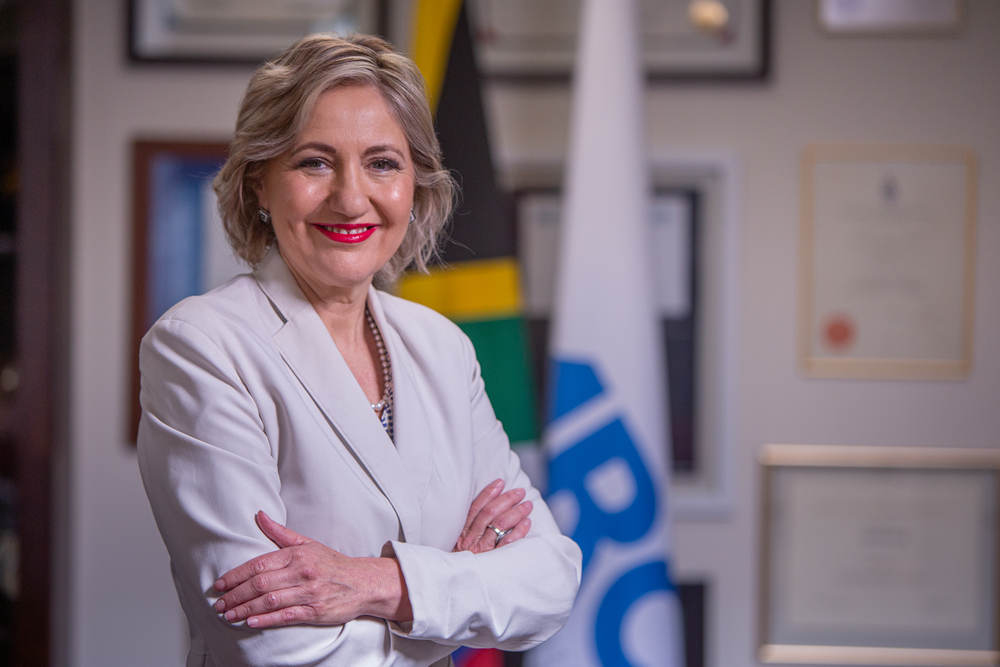 Prof Glenda Gray