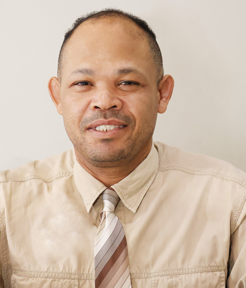 Dr Nico Swartz